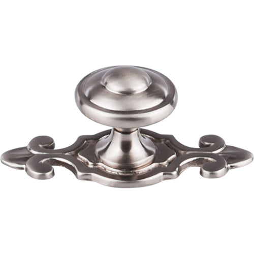 Canterbury Knob 1 1/4in. w/Backplate
