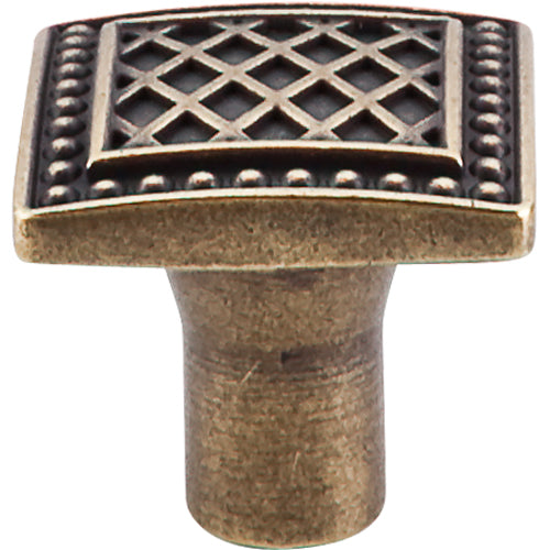 Trevi Knob 1 1/4in.