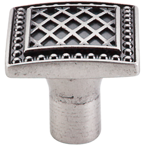 Trevi Knob 1 1/4in.